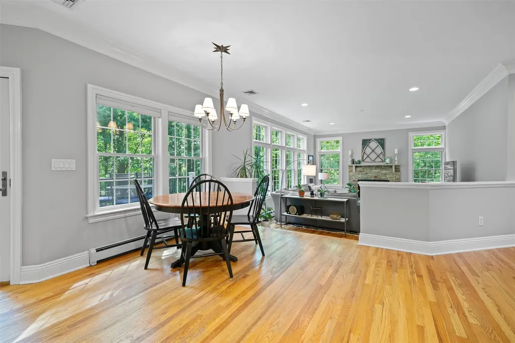 30 Warwick Lake Parkway Warwick NY 10990