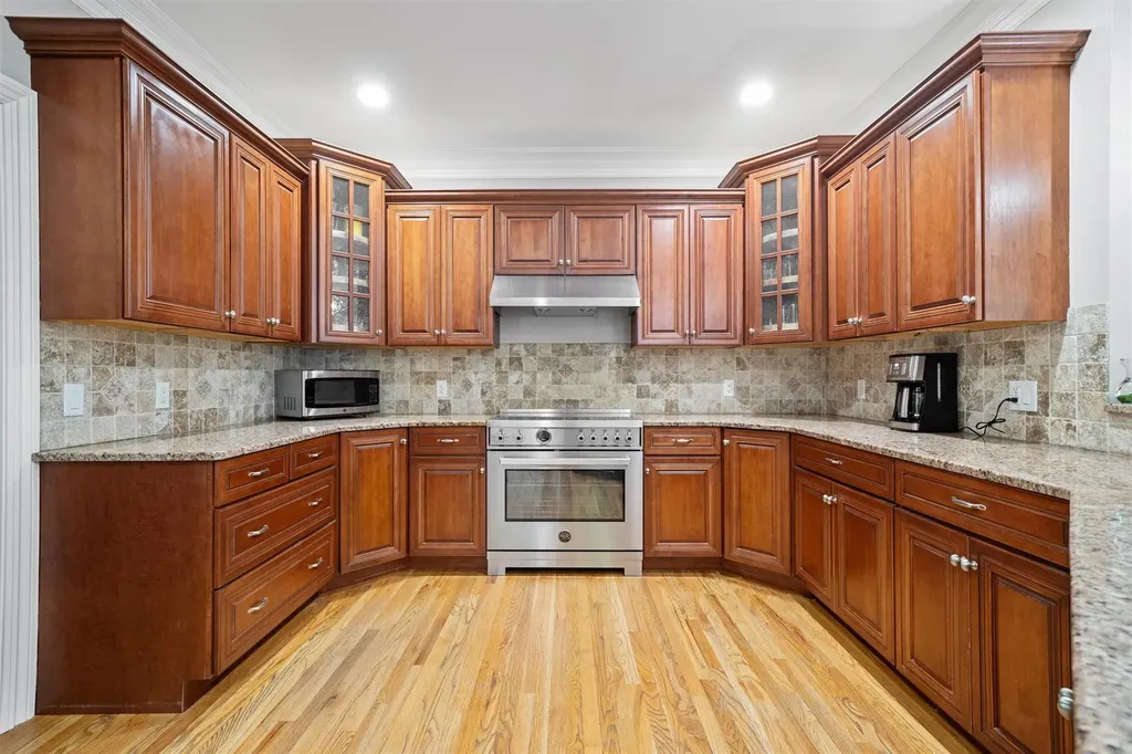 30 Warwick Lake Parkway Warwick NY 10990