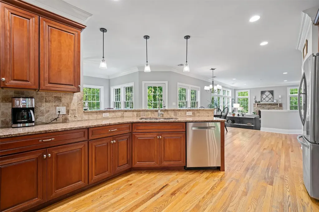 30 Warwick Lake Parkway Warwick NY 10990