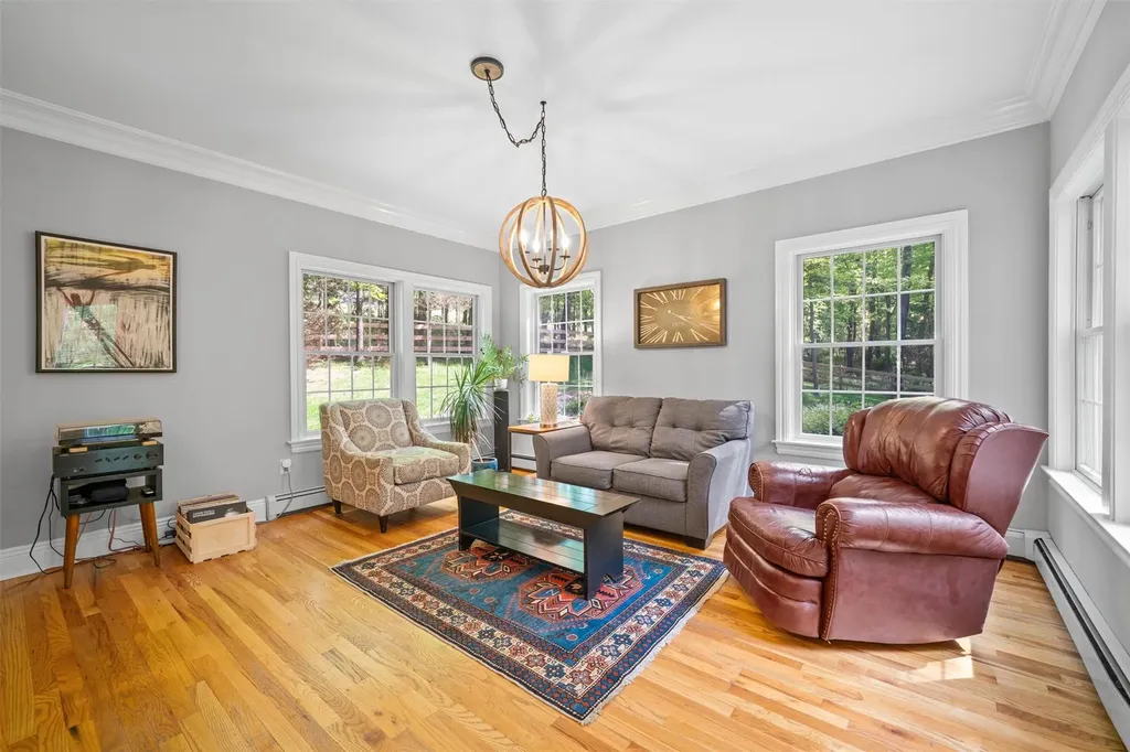 30 Warwick Lake Parkway Warwick NY 10990