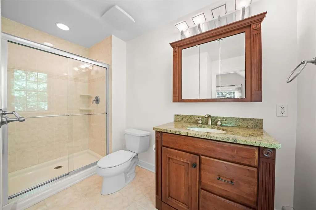 30 Warwick Lake Parkway Warwick NY 10990