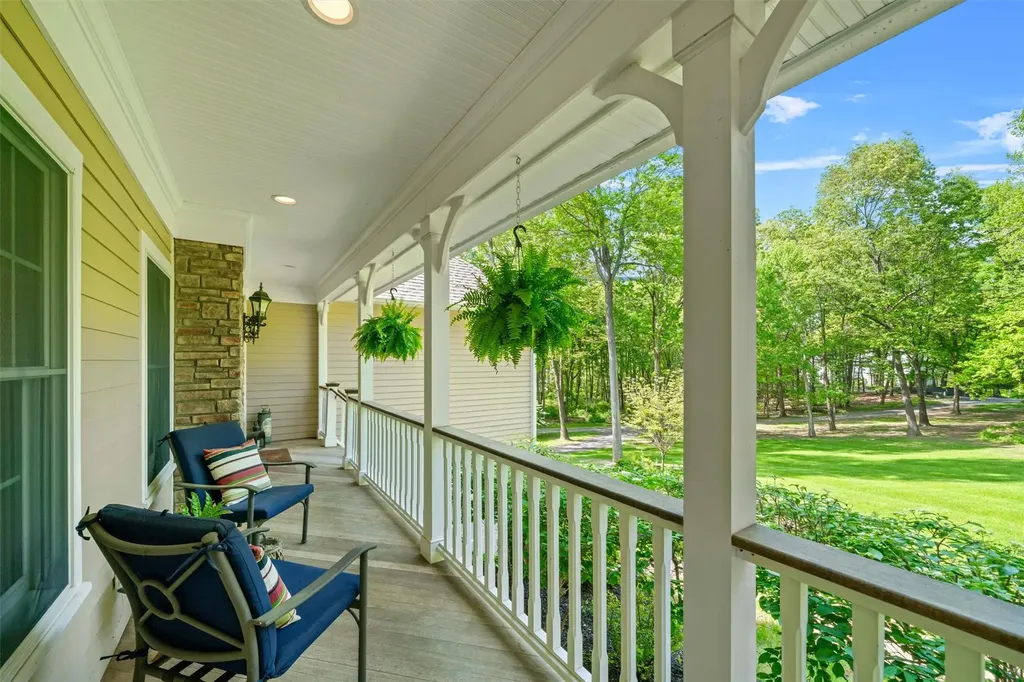 30 Warwick Lake Parkway Warwick NY 10990