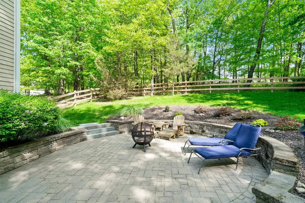 30 Warwick Lake Parkway Warwick NY 10990