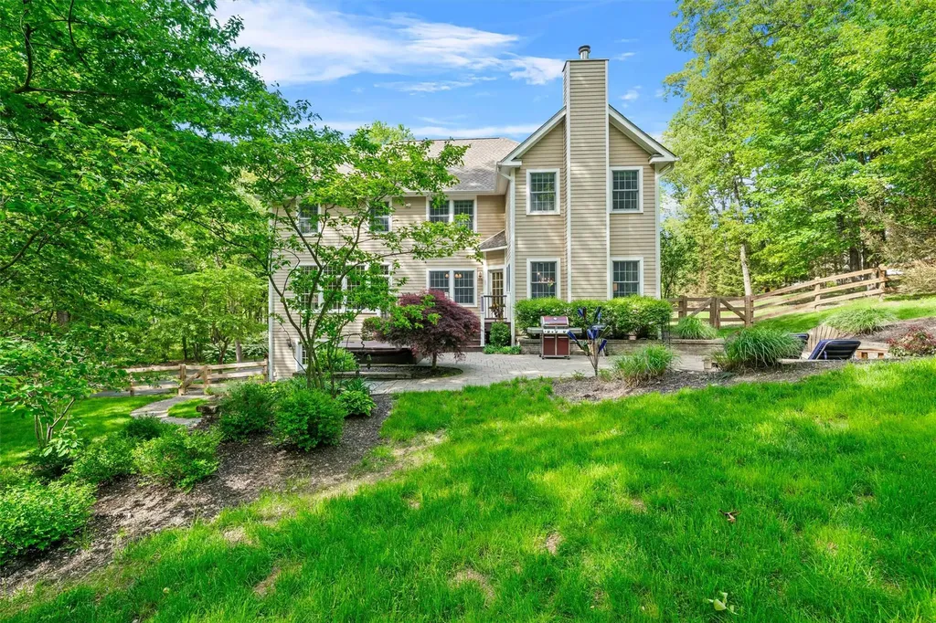 30 Warwick Lake Parkway Warwick NY 10990