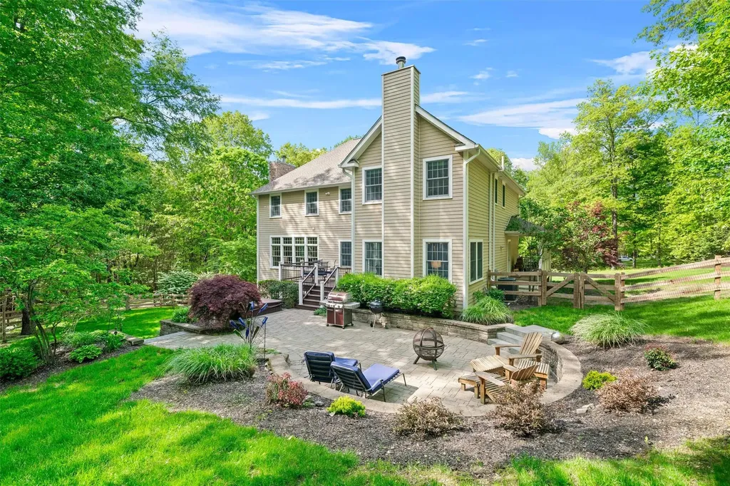 30 Warwick Lake Parkway Warwick NY 10990