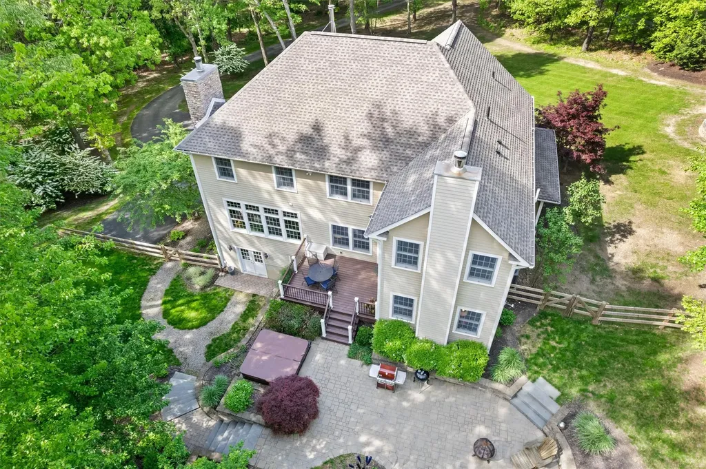 30 Warwick Lake Parkway Warwick NY 10990