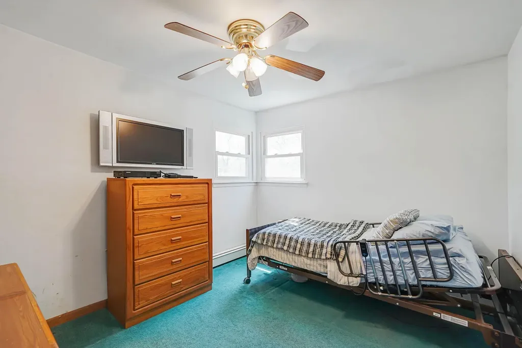 113 Mayfield Drive Mastic Beach NY 11951