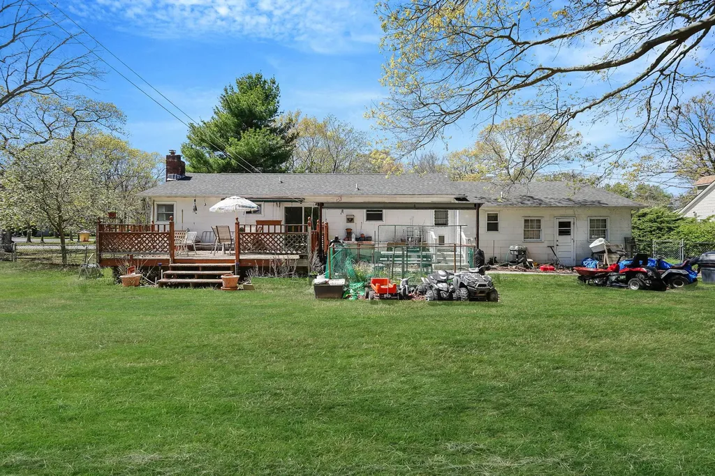 113 Mayfield Drive Mastic Beach NY 11951