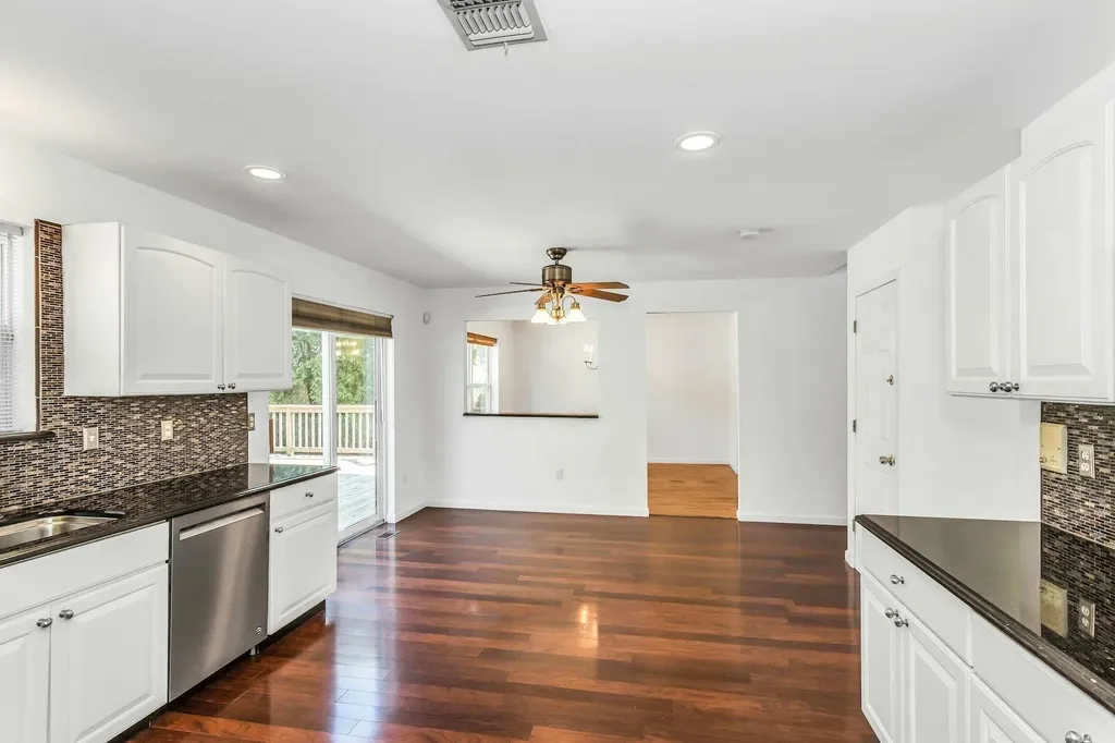 3 Quantuck Court Commack NY 11725