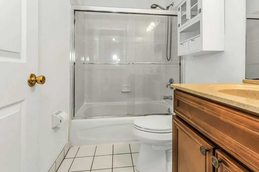 3 Quantuck Court Commack NY 11725