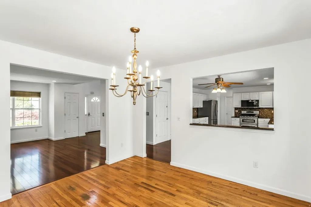 3 Quantuck Court Commack NY 11725
