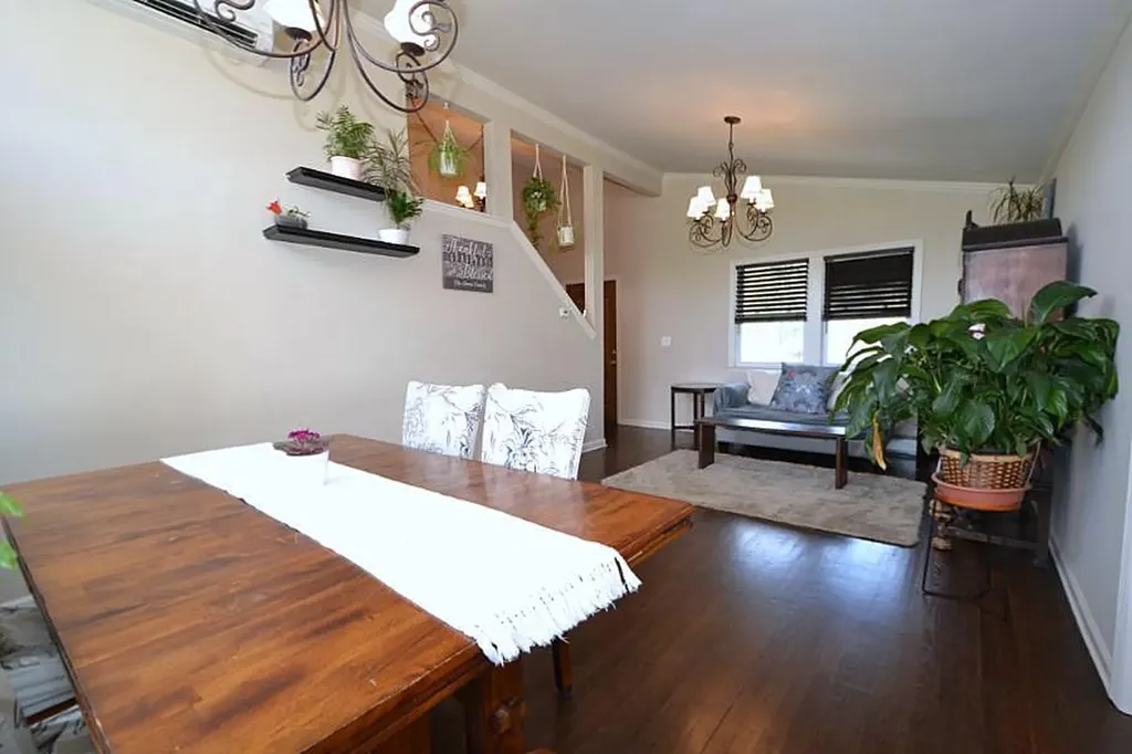 127 W Court Drive Centereach NY 11720