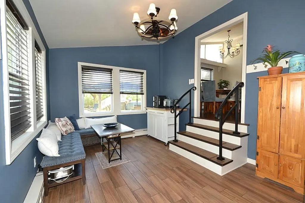 127 W Court Drive Centereach NY 11720