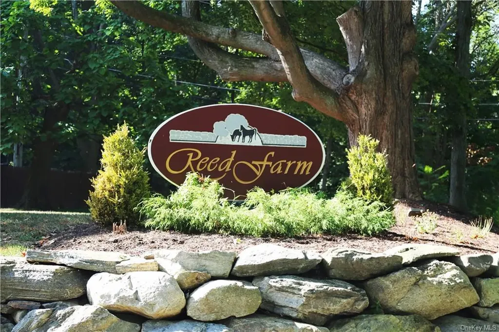 405 Driftway Lane Brewster NY 10509