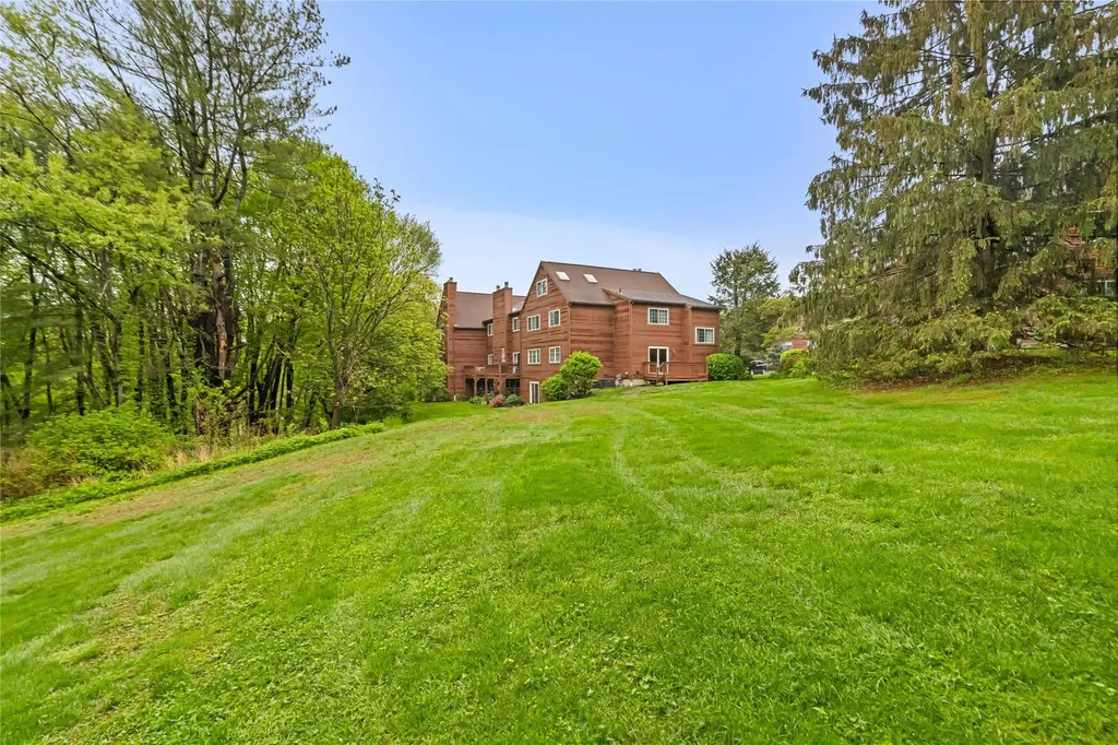405 Driftway Lane Brewster NY 10509