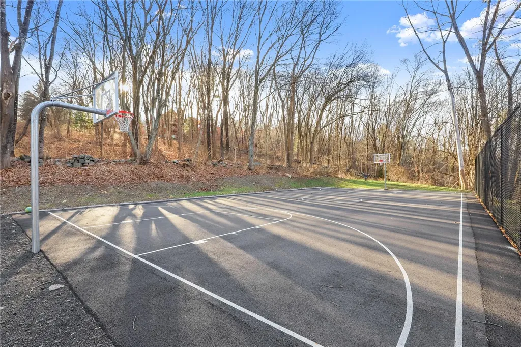 405 Driftway Lane Brewster NY 10509