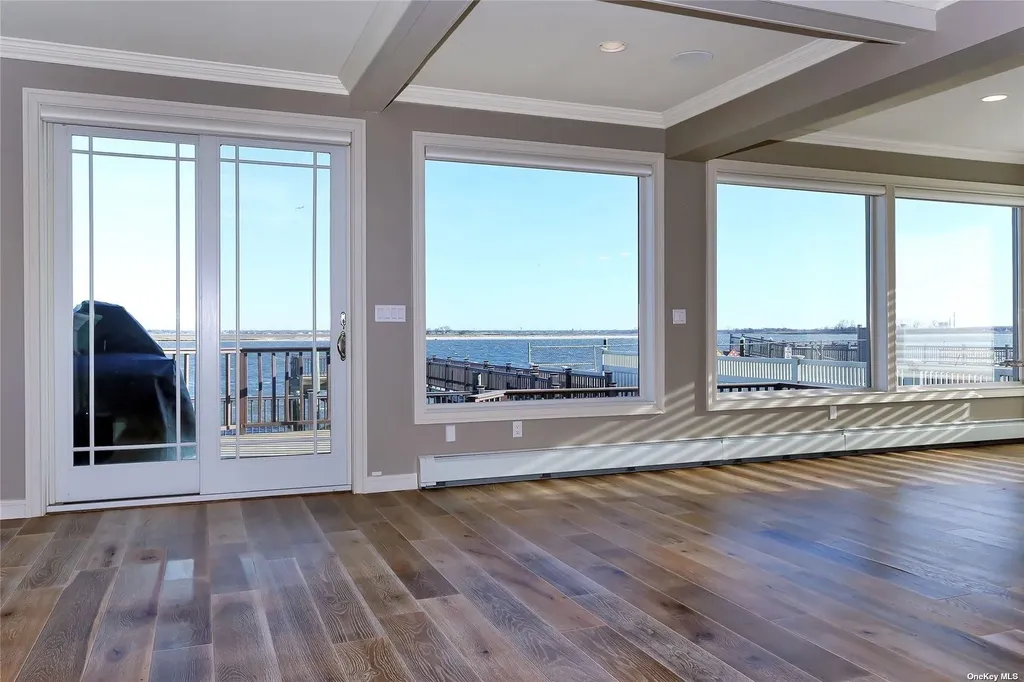 909 W Park Avenue Long Beach NY 11561