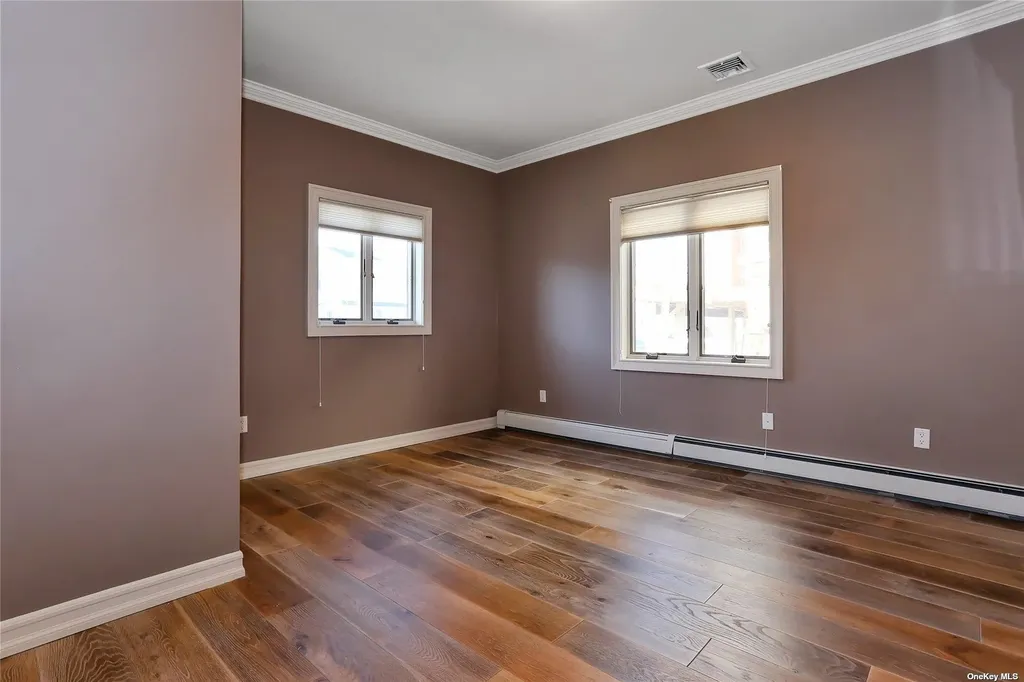 909 W Park Avenue Long Beach NY 11561