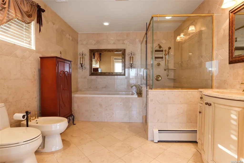 909 W Park Avenue Long Beach NY 11561