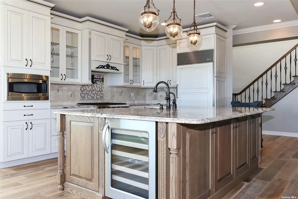909 W Park Avenue Long Beach NY 11561