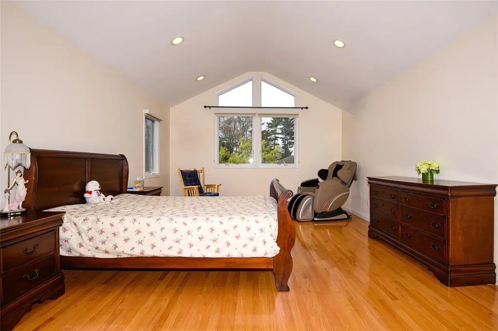 45 Merry Lane Jericho NY 11753