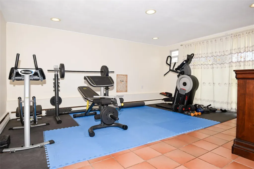 45 Merry Lane Jericho NY 11753