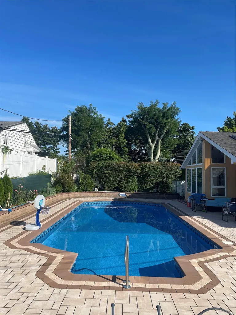 45 Merry Lane Jericho NY 11753