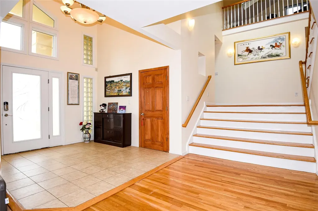 45 Merry Lane Jericho NY 11753