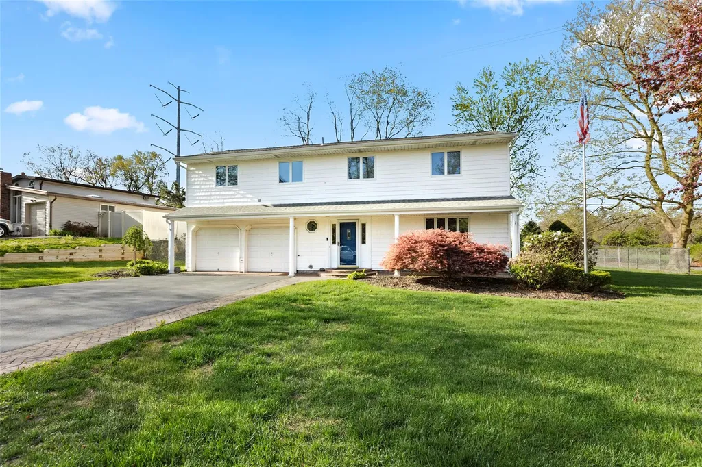 42 Sioux Drive Commack NY 11725