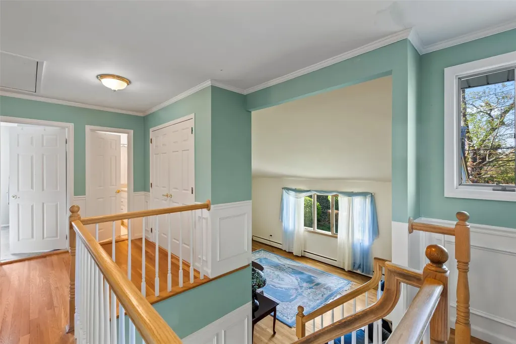 42 Sioux Drive Commack NY 11725