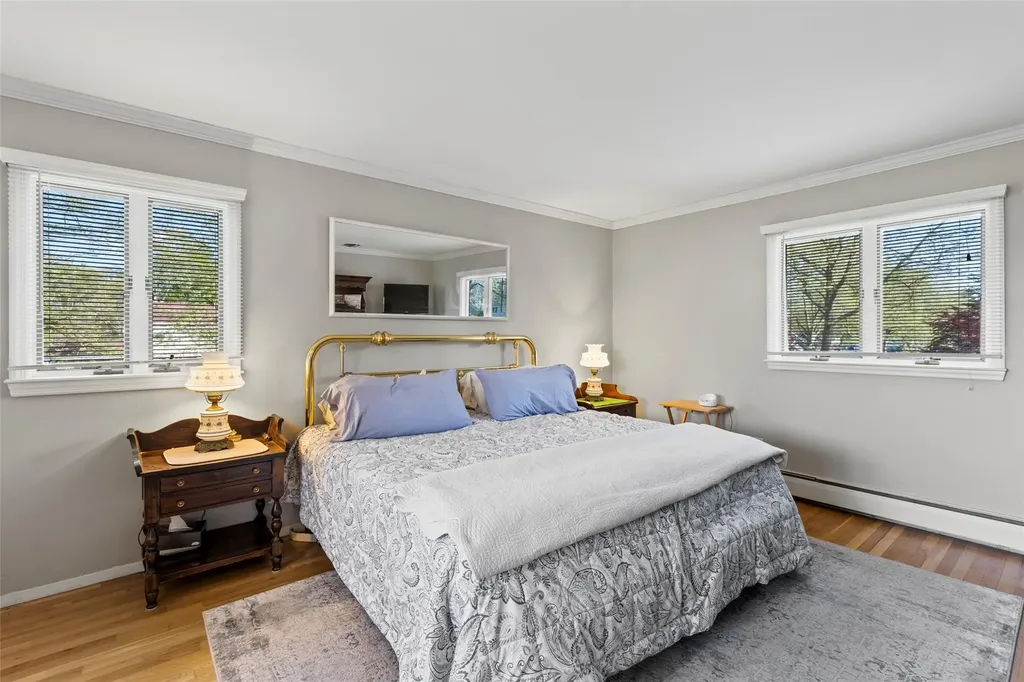 42 Sioux Drive Commack NY 11725