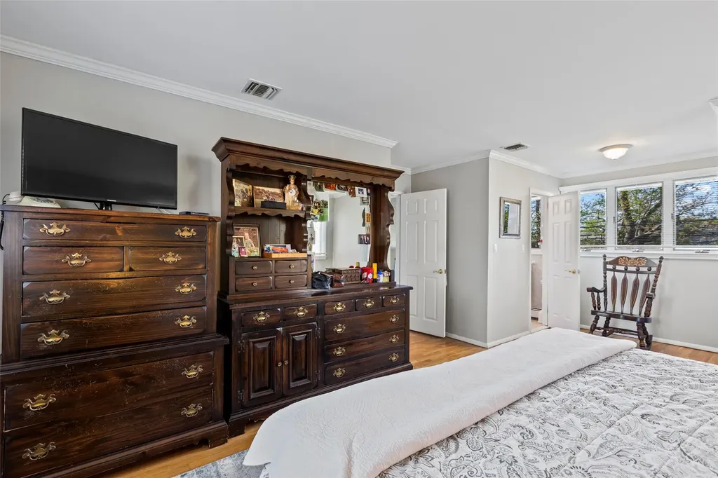 42 Sioux Drive Commack NY 11725