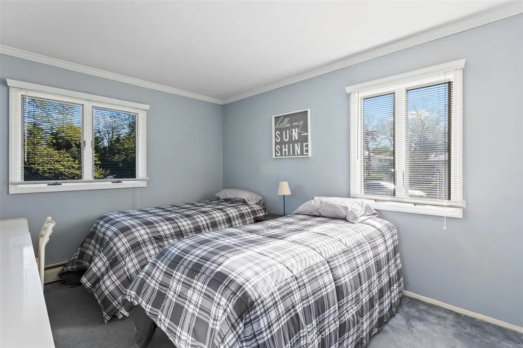 42 Sioux Drive Commack NY 11725