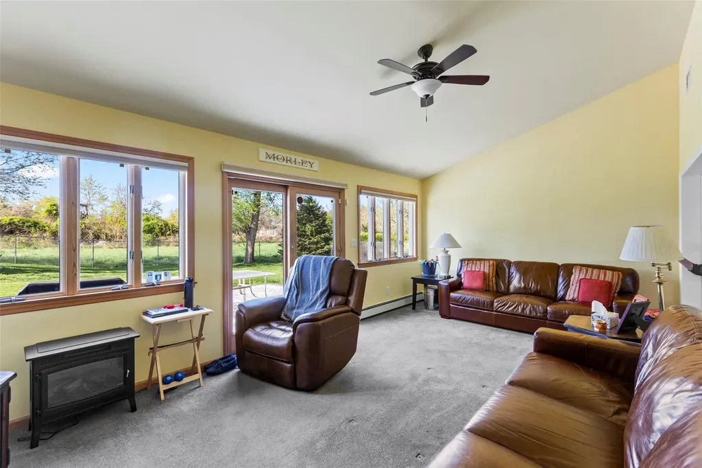 42 Sioux Drive Commack NY 11725