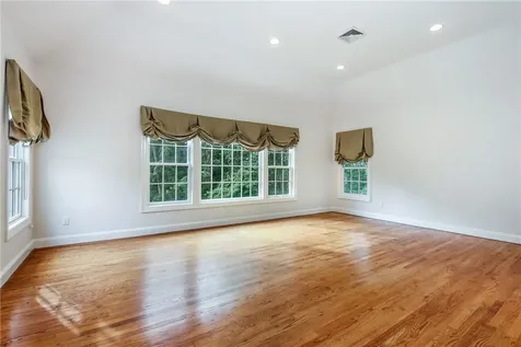 34 Saxon Woods Road Scarsdale NY 10583