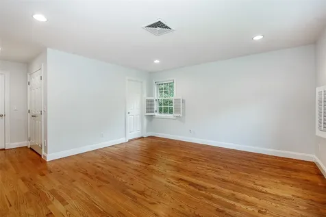 34 Saxon Woods Road Scarsdale NY 10583