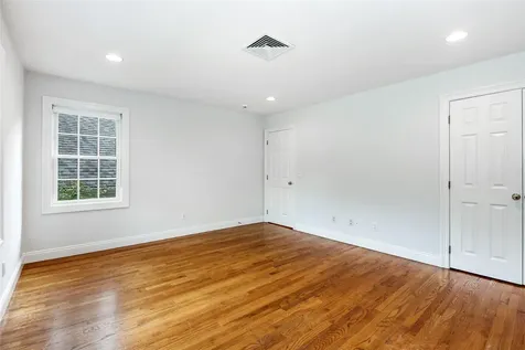 34 Saxon Woods Road Scarsdale NY 10583