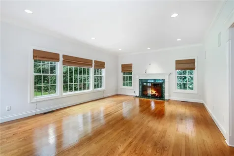 34 Saxon Woods Road Scarsdale NY 10583