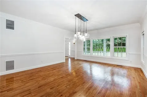 34 Saxon Woods Road Scarsdale NY 10583