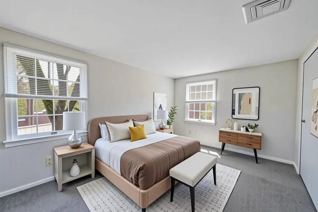 18 Botany Lane Stony Brook NY 11790