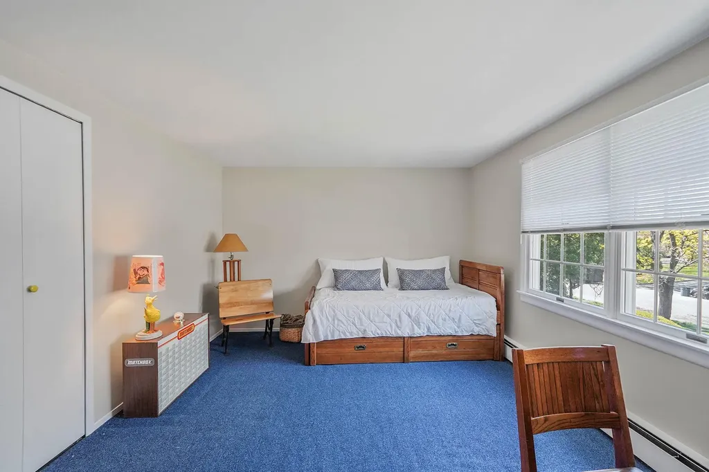 18 Botany Lane Stony Brook NY 11790