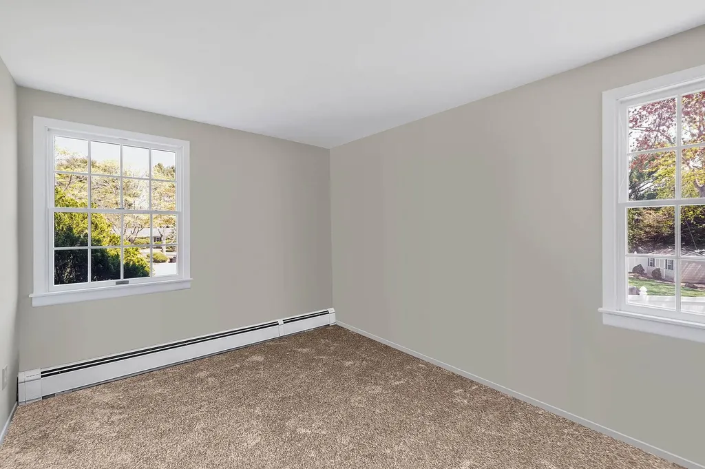 18 Botany Lane Stony Brook NY 11790
