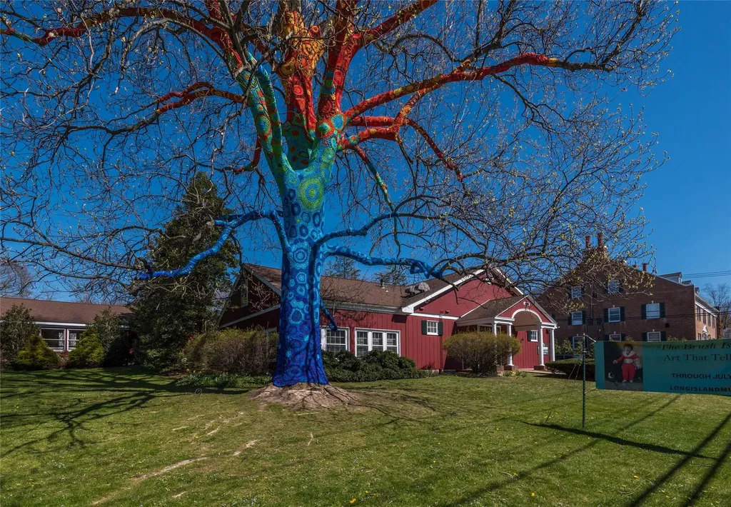 18 Botany Lane Stony Brook NY 11790