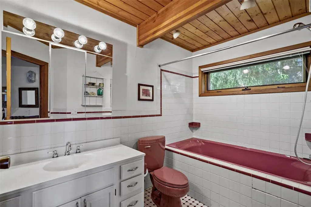 21 Chippewa Road Putnam Valley NY 10579