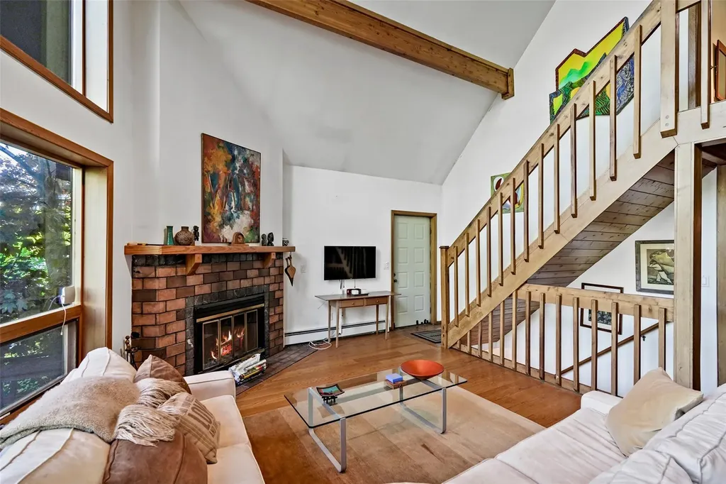 21 Chippewa Road Putnam Valley NY 10579