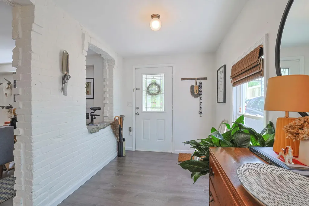 158 N Clinton Street Poughkeepsie NY 12601