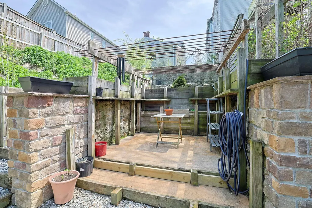 158 N Clinton Street Poughkeepsie NY 12601