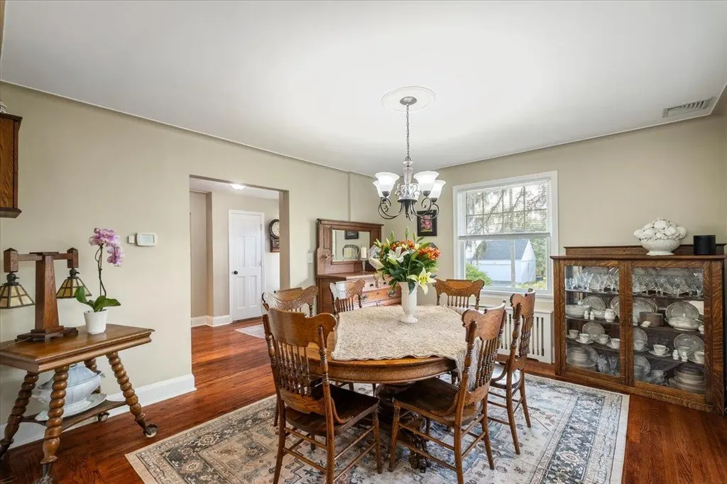 335 Heathcote Road Scarsdale NY 10583