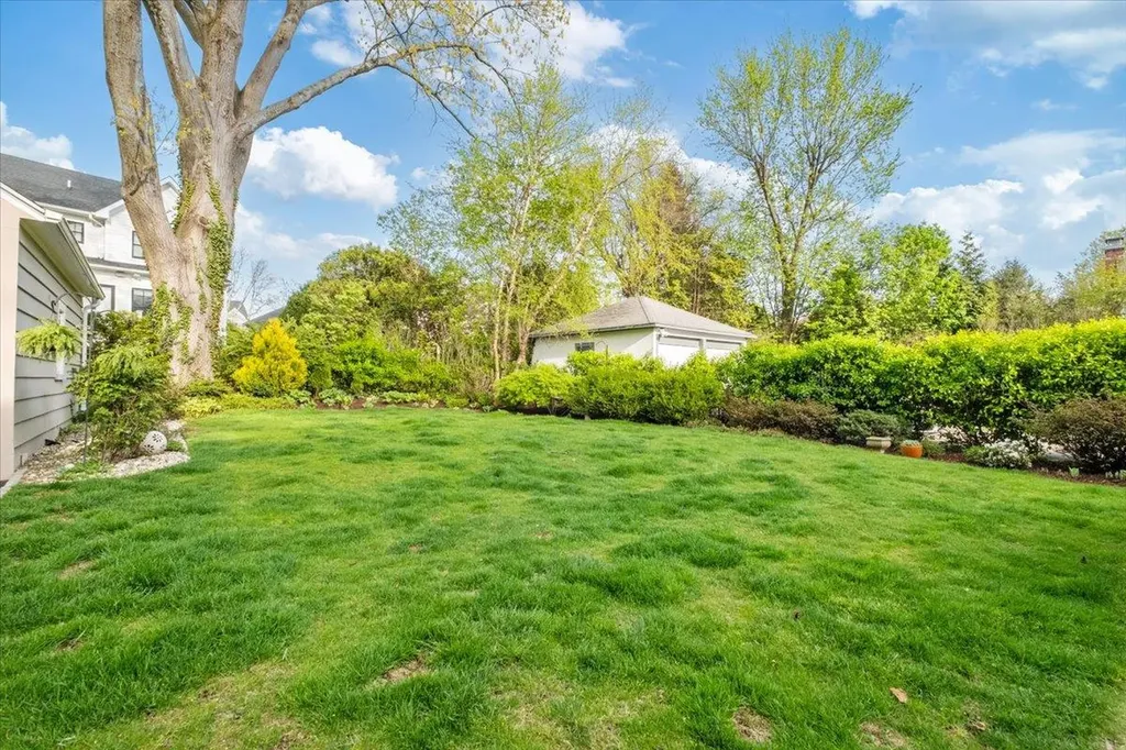 335 Heathcote Road Scarsdale NY 10583