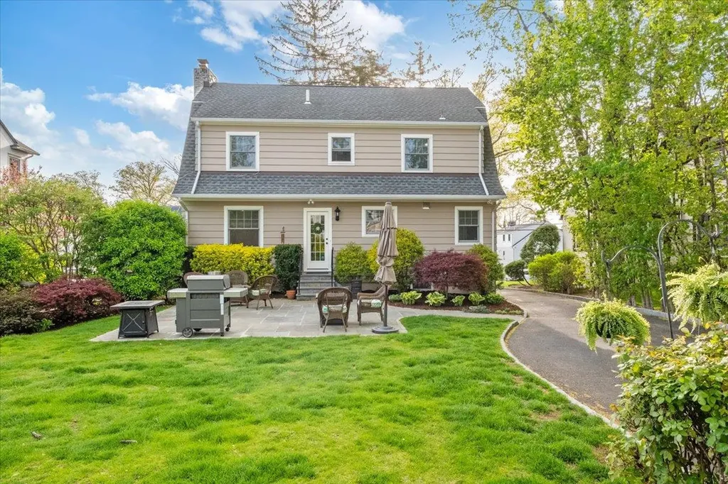 335 Heathcote Road Scarsdale NY 10583